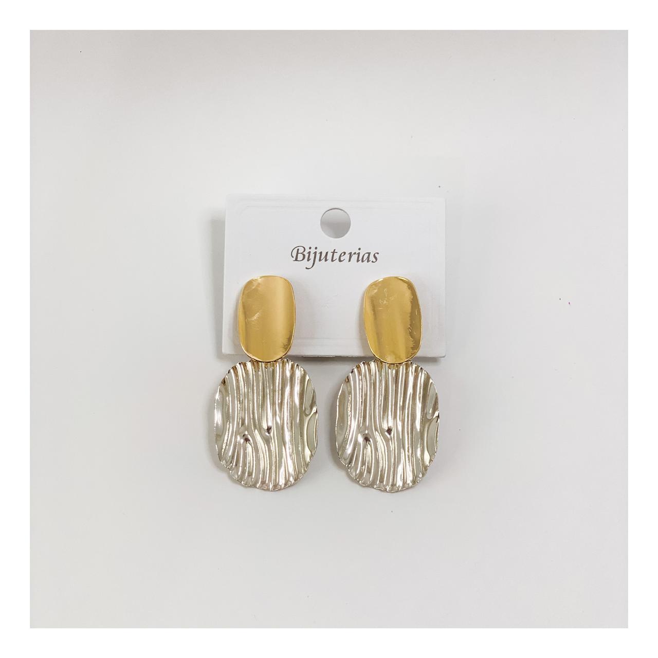 BRINCO BOTTON ONDULADO